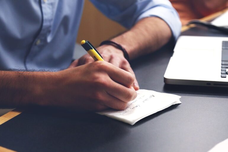 Reconocida empresa solicita Copywriter con experiencia para crear textos persuasivos para redes sociales