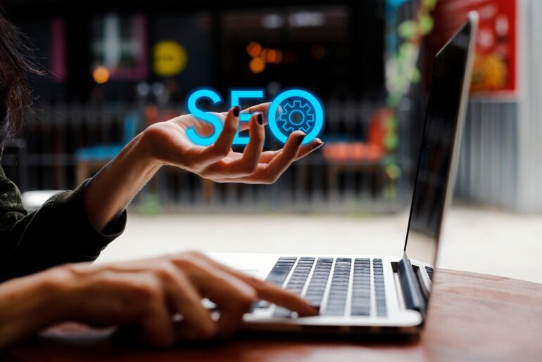 Se busca experto freelance en redacción SEO para trabajo remoto inmediato