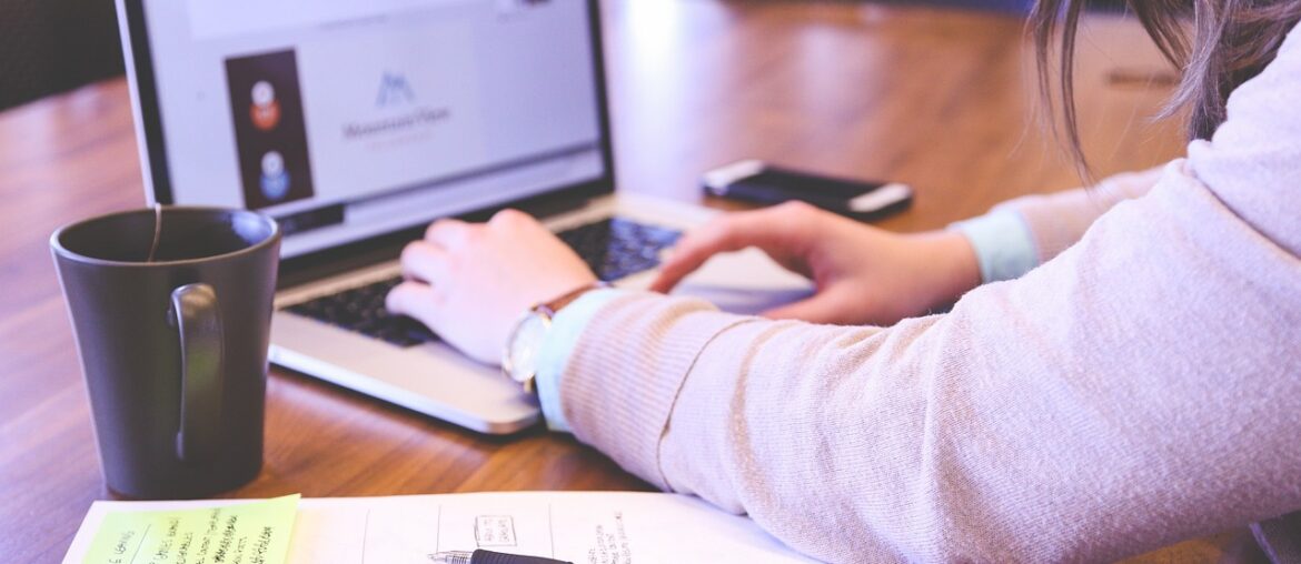 Oportunidad de teletrabajo para diseñador gráfico con experiencia comprobable en publicidad