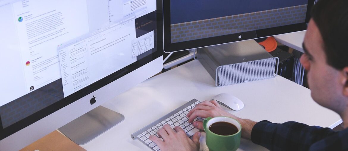 Vacante SEO Remoto: Se solicita profesional en redacción SEO freelance para trabajo desde casa